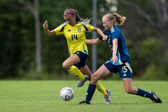 Nova Palmblad och Karla Krantz