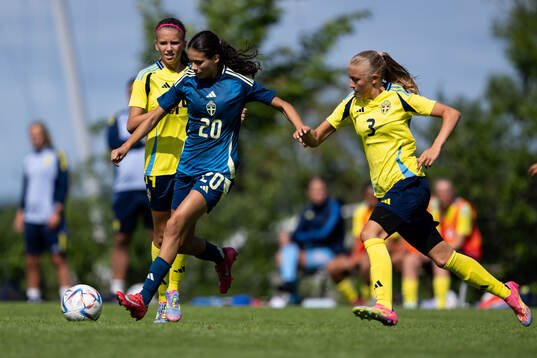 Maylin Lövgren Sarmiento och Moa Dunegård