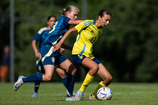 Maja Jernström och Alba Fararos