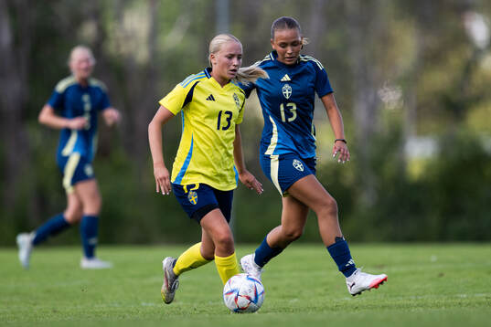 Elin Brugge och Tyra Strindholm