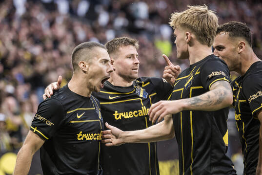 Bläddra bland fler bilder av Football, UEFA Conference League Qualifiers, AIK - Györi ETO