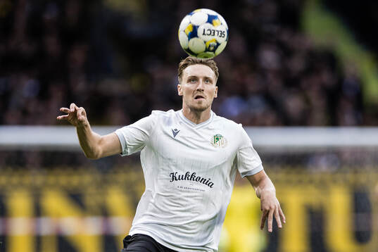 Alexander Abrahamsson of Györi ETO
