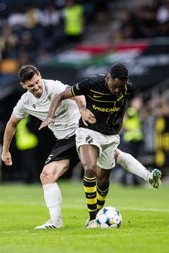 Paul Anton of Györi ETO and Abdihakim Ali of AIK