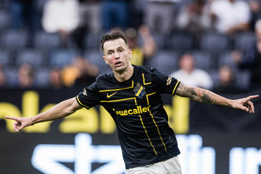 Bersant Celina of AIK celebrates