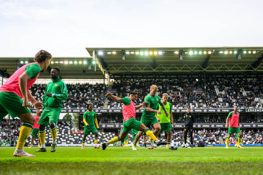 Jusef Erabi and Victor Eriksson of Hammarby