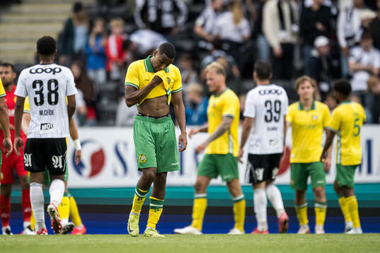 Paulos Abraham of Hammarby looks dejected