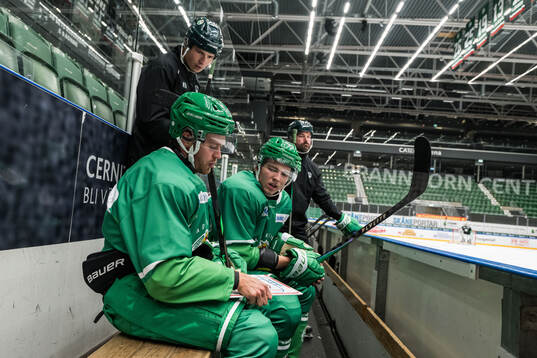 Assisterande tränare Max Bohlin, Filip Johansson och