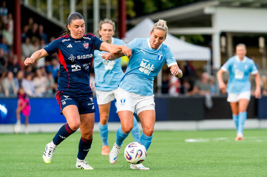 Rosengårds Emilia Pelgander och Malmö FFs Mia Persson