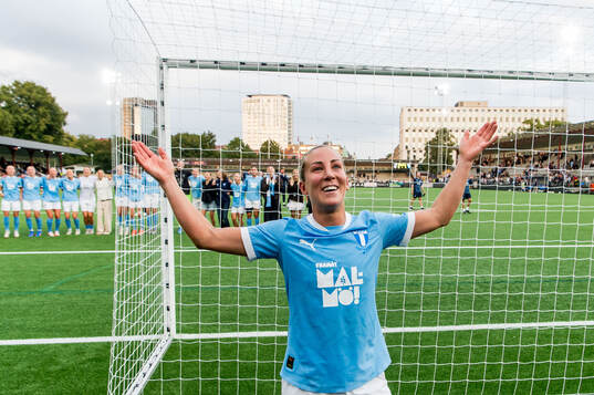 Malmö FFs Mia Persson jublar