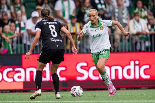 Alingsås Tove Lorén och Hammarbys Smilla Holmberg