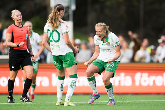 Hammarbys Vilde Hasund och Julie Blakstad jublar