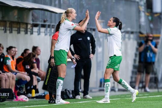 Hammarbys Emilie Bragstad och Simone Boye Sørensen