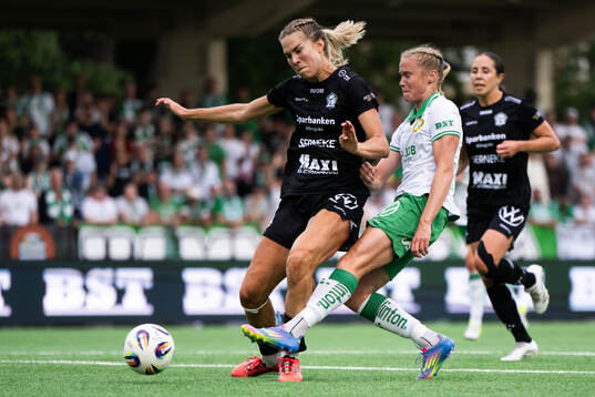 Alingsås Emmaliina Tulkki och Hammarbys Julie Blakstad