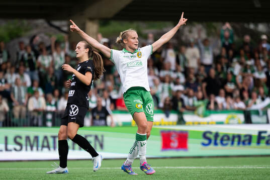 Hammarbys Julie Blakstad jublar