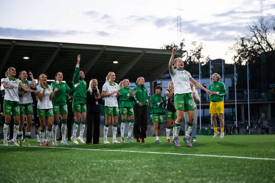 Hammarbys Julie Blakstad jublar