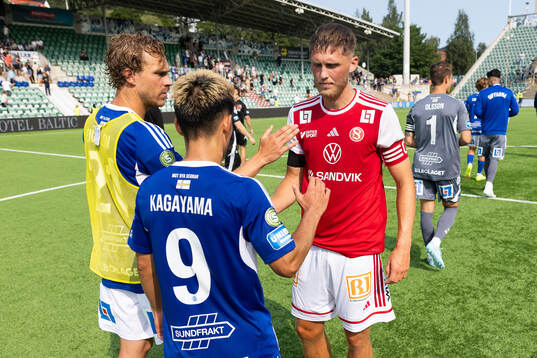 Sandvikens IFs Emil Engqvist deppar