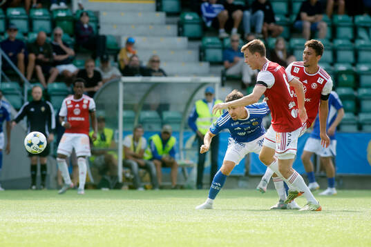 GIF Sundsvalls Marcelo Palomino och Sandvikens IFs Daniel