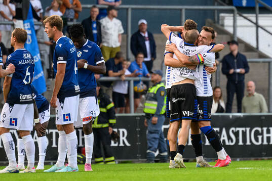 Sirius Melker Heier och Henrik Rönnlöf Castegren jublar