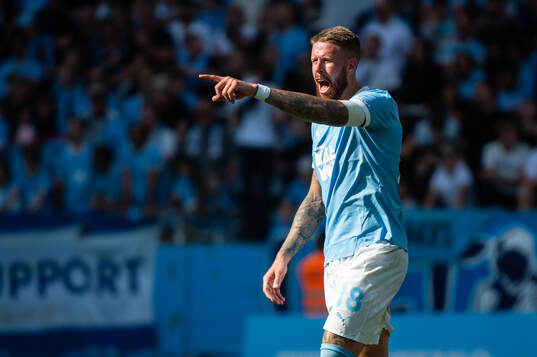 Malmö FFs Pontus Jansson reagerar