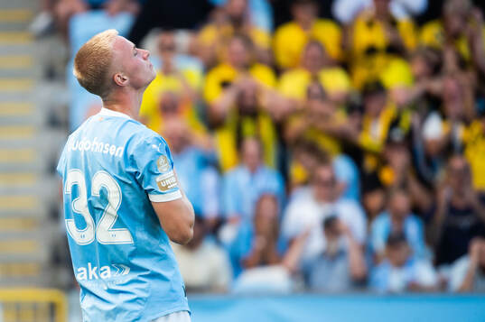 Malmö FFs Daniel Gudjohnsen deppar