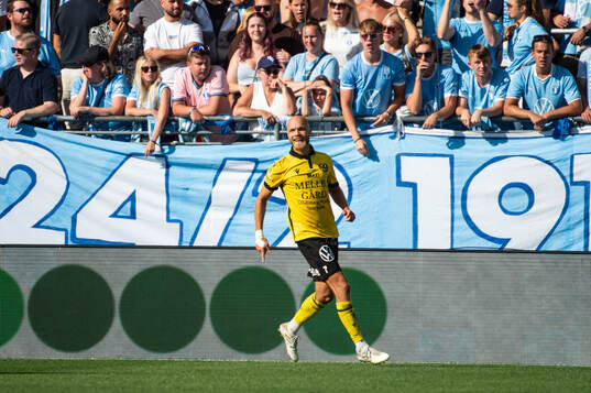 Mjällbys Viktor Gustafson jublar