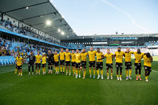 Bläddra bland fler bilder av Fotboll, Allsvenskan, Malmö FF - Mjällby