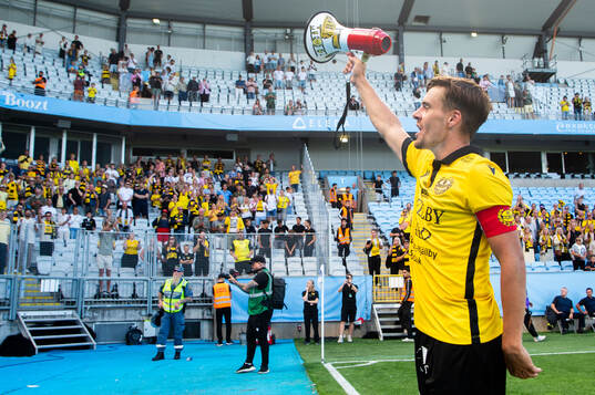 Mjällbys Jesper Gustavsson jublar