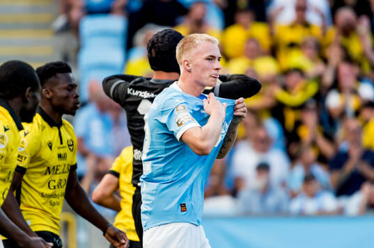 Malmö FFs Daniel Gudjohnsen deppar