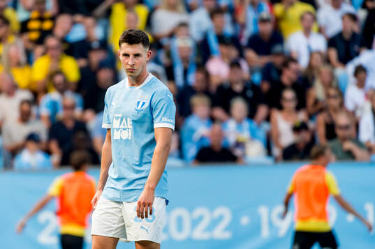 Malmö FFs Lasse Berg Johnsen deppar