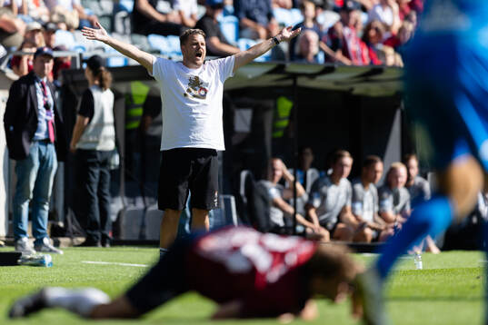 Örgrytes tränare Andreas Holmberg reagerar