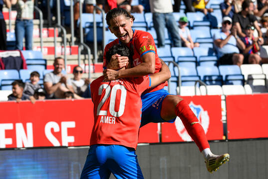 Helsingborgs Baker Amer och Ervin Gigovic jublar