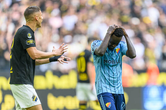 Djurgårdens Tokmac Nguen deppar