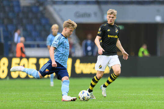 Djurgårdens Matias Siltanen och AIKs Erik Hovden Flataker