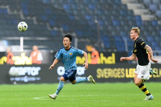 Djurgårdens Keita Kosugi och AIKs Erik Hovden Flataker