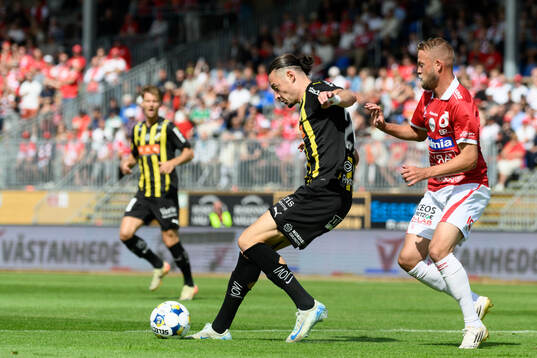 Häckens Amor Layouni och Degerfors Daniel Sundgren