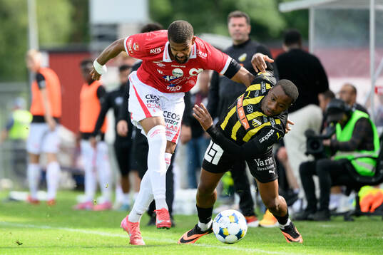 Degerfors Leon Hien och Häckens Sanders Ngabo