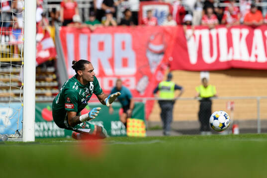 Degerfors målvakt Matvei Igonen