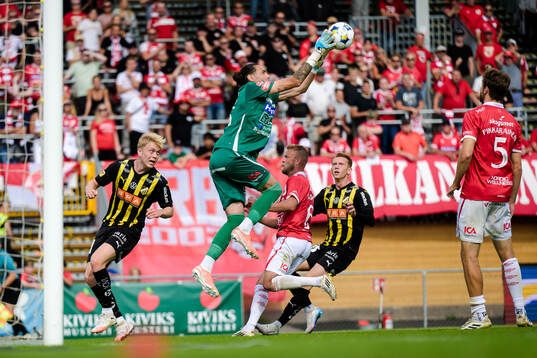 Degerfors målvakt Matvei Igonen