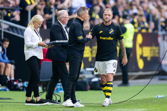 AIKs tränare Mikkjal Thomassen och John Guidetti