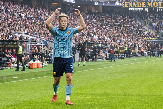 Djurgårdens Tobias Gulliksen reagerar