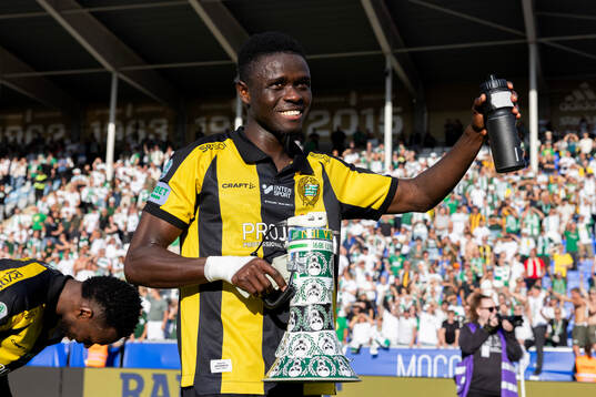 Hammarbys Ibrahima Breze Fofana jublar