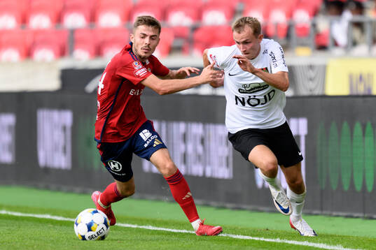 Östers Vladimir Rodic och Brommapojkarnas Victor Lind