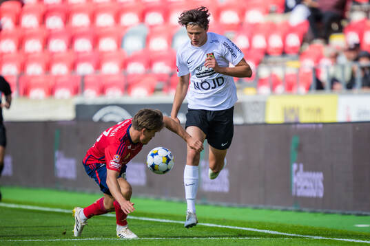 Östers Tatu Varmanen och Brommapojkarnas Oskar Cotton