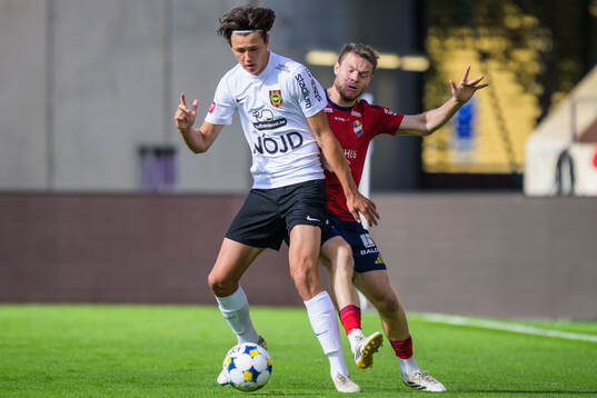 Östers Daniel Ljung och Patriot Sejdiu