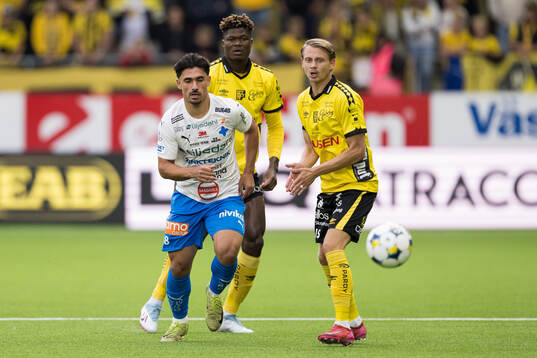 Värnamos Mohammad Alsalkhadi och Elfsborgs Simon Hedlund