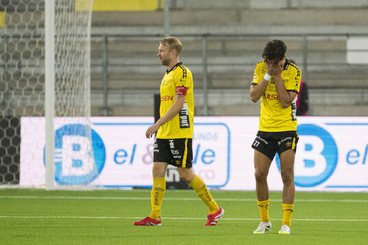 Elfsborgs Johan Larsson och Besfort Zeneli deppar