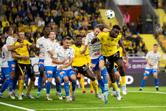 Värnamos Axel Björnström och Elfsborgs Ibrahim Buhari