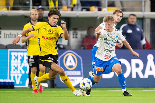 Elfsborgs Besfort Zeneli och Värnamos Otso Liimatta