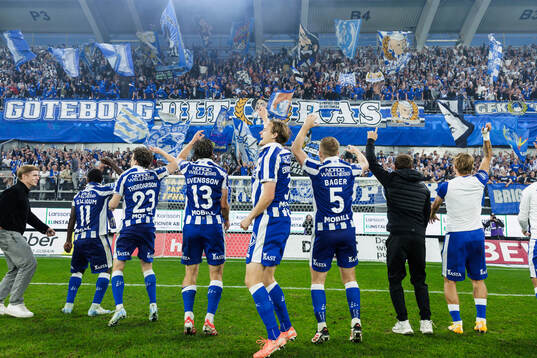 IFK Göteborgs spelare jublar