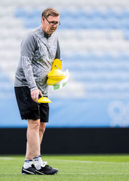 Assistant coach Peter Wettergren